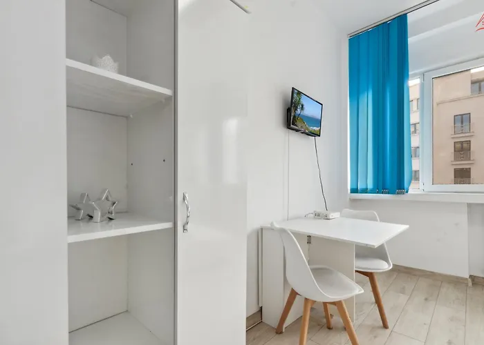 Atheneum Easy Retreat